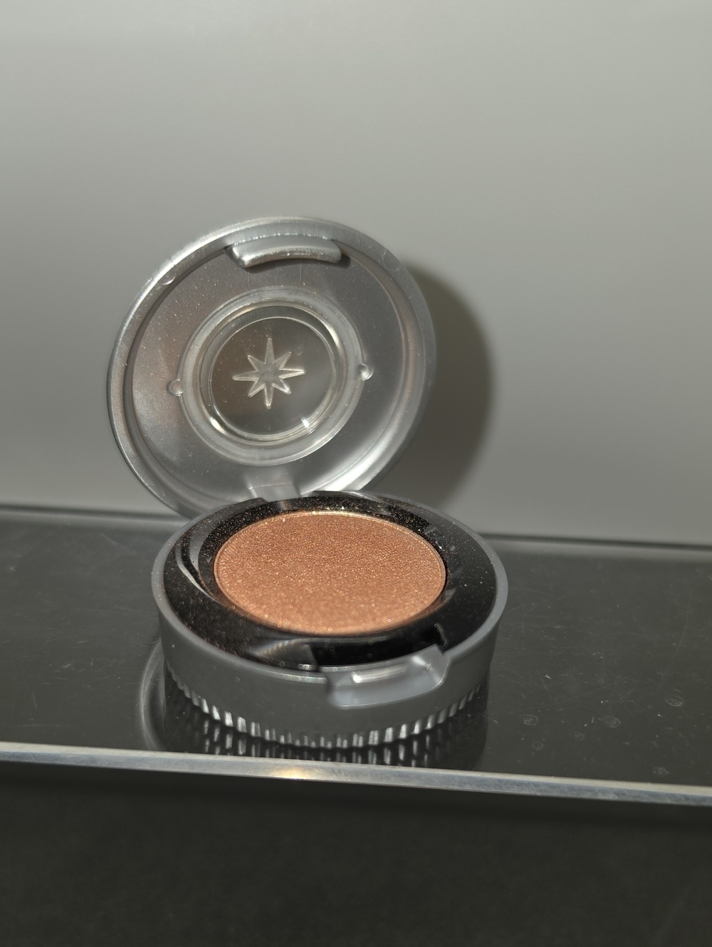 Y2K/ RETRO Urban Decay Eyeshadow- "CHOPPER"